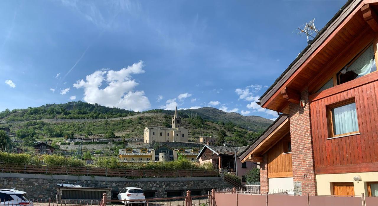 Casa Vacanze Anais 努斯 外观 照片