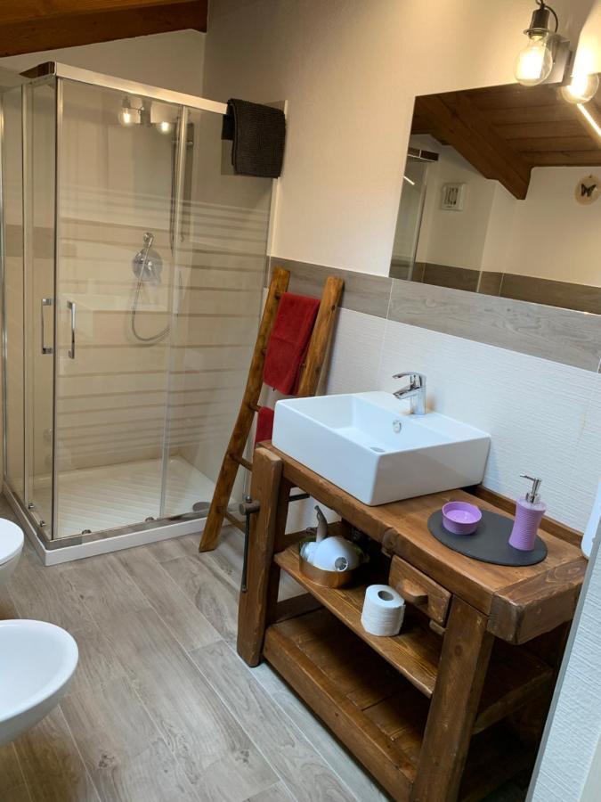 Casa Vacanze Anais 努斯 外观 照片